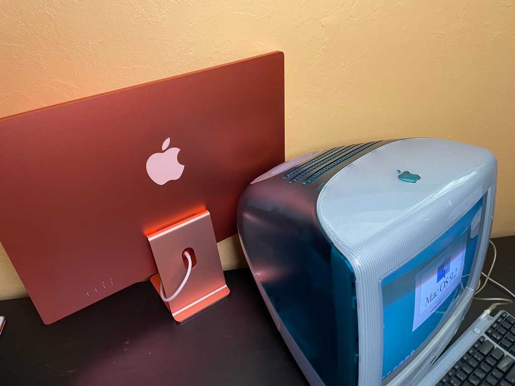 Personal Computer - Apple iMac, Bondi Blue, 1998