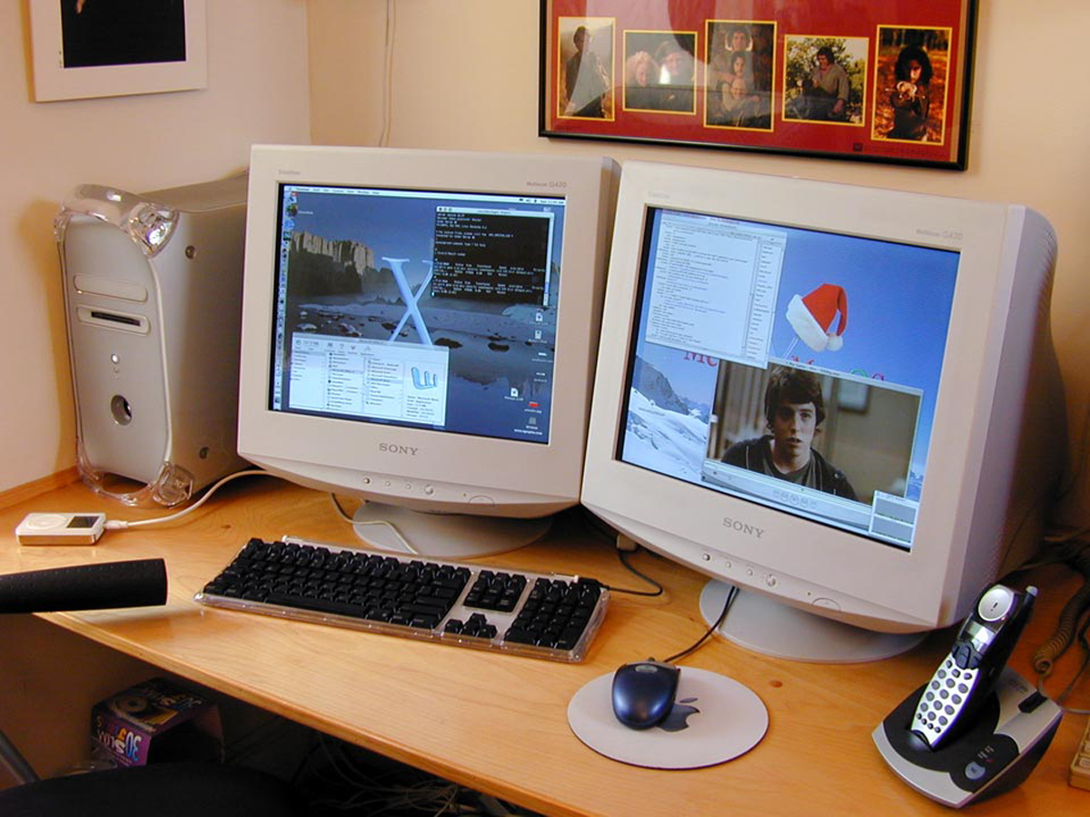 G4 next to two 19-inch Sony CRTs. Pic taken summer 2004.