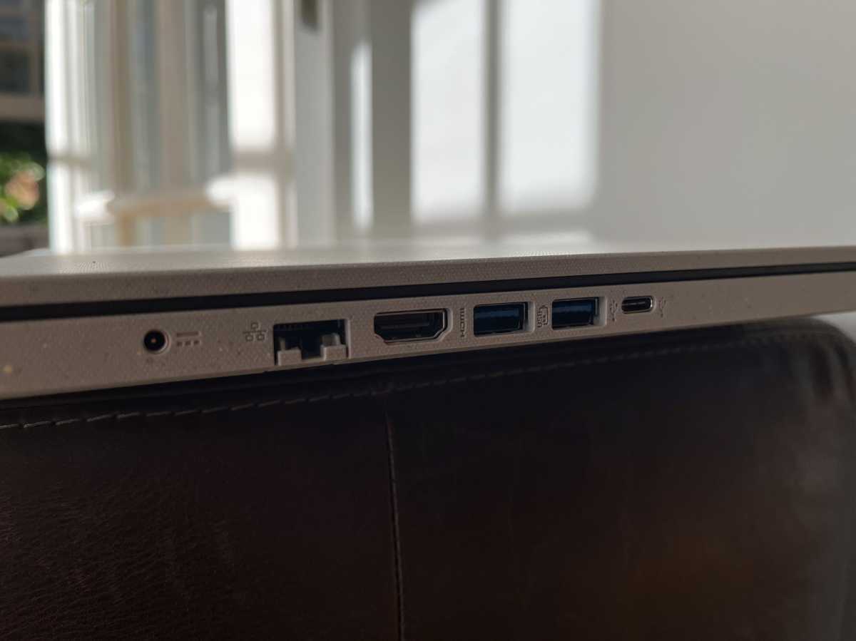 Acer Aspire Vero left ports