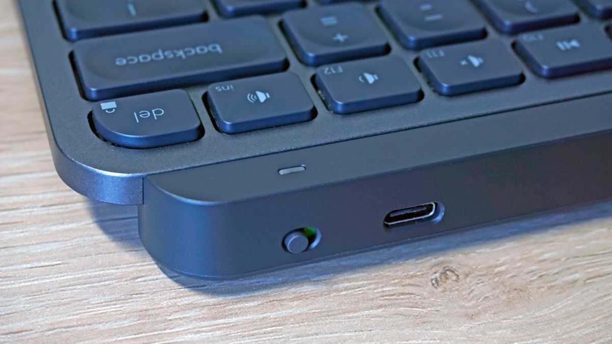 Logitech MX Keys Mini: características precio y disponibilidad review