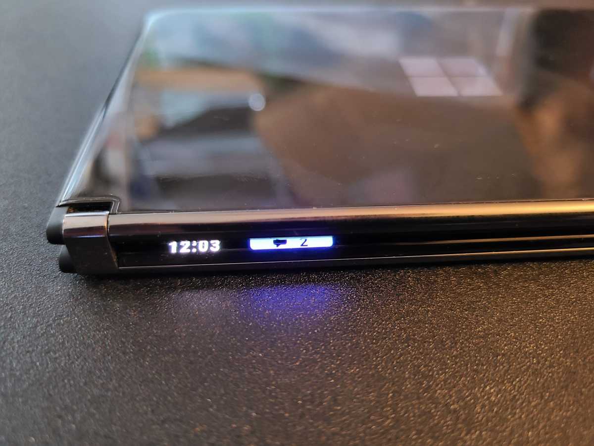 Surface Duo 2 glance bar