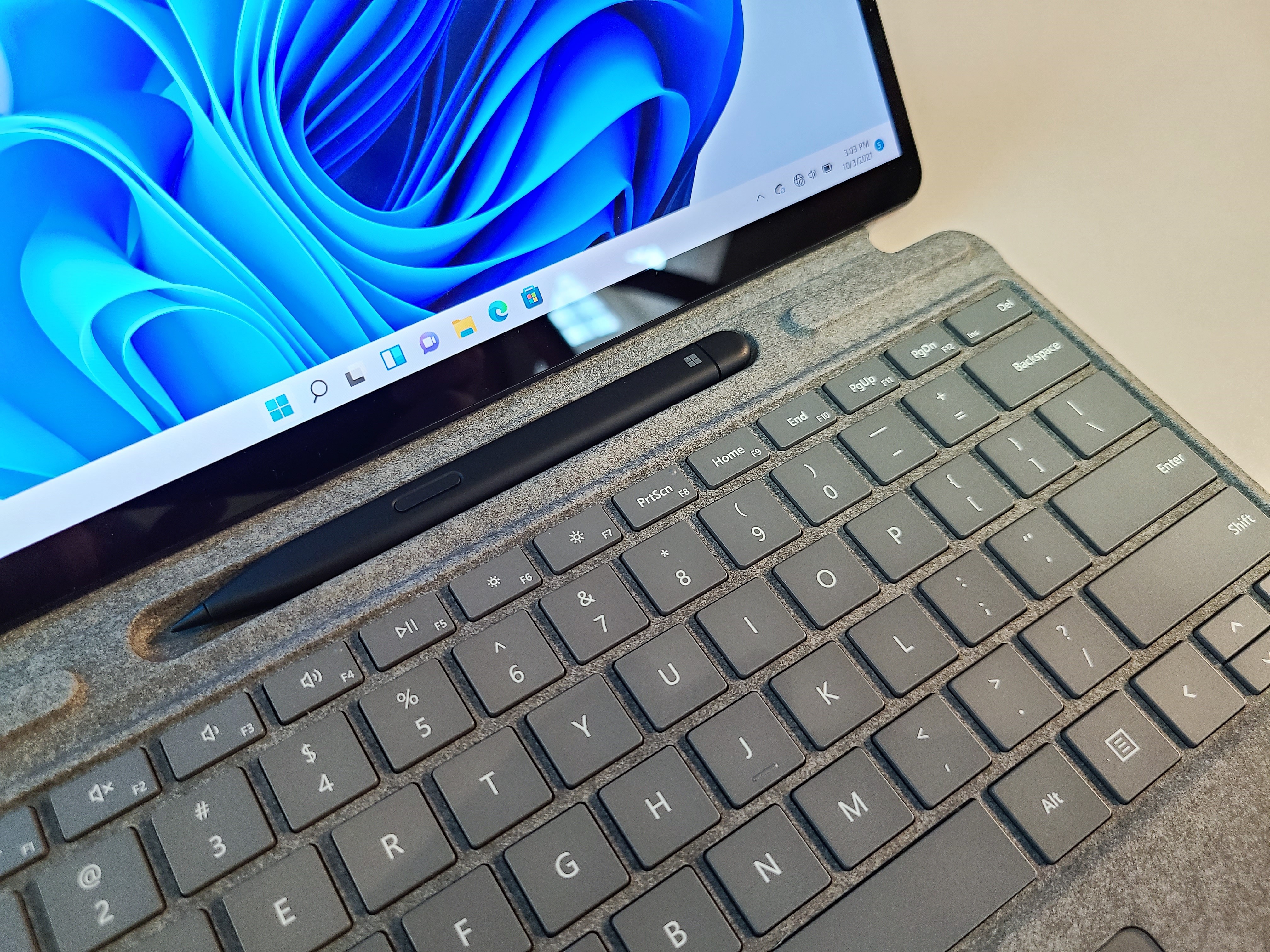 surface pro keyboard and pen