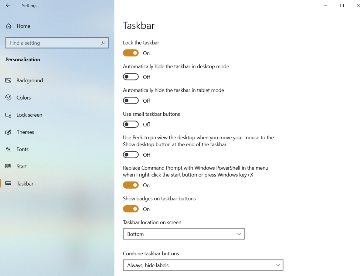 Windows 10 Settings displaying taskbar options.