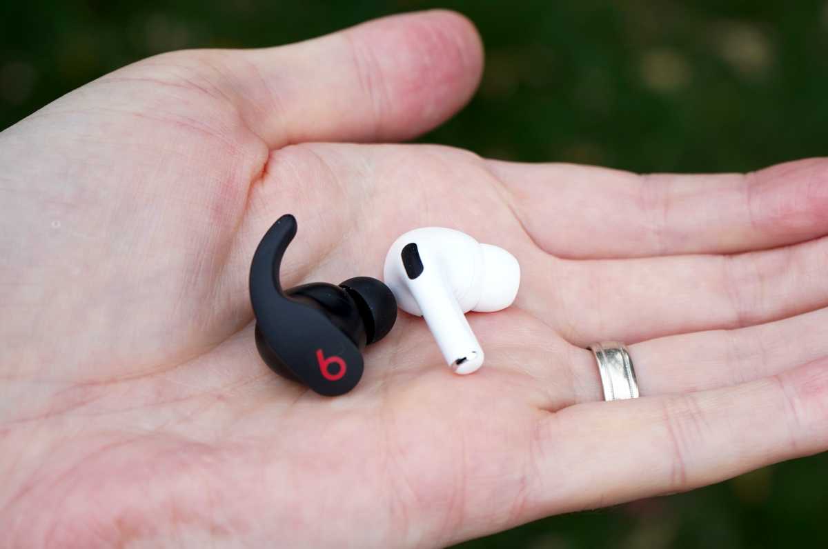 Beats Fit Pro vs AirPods Pro buds