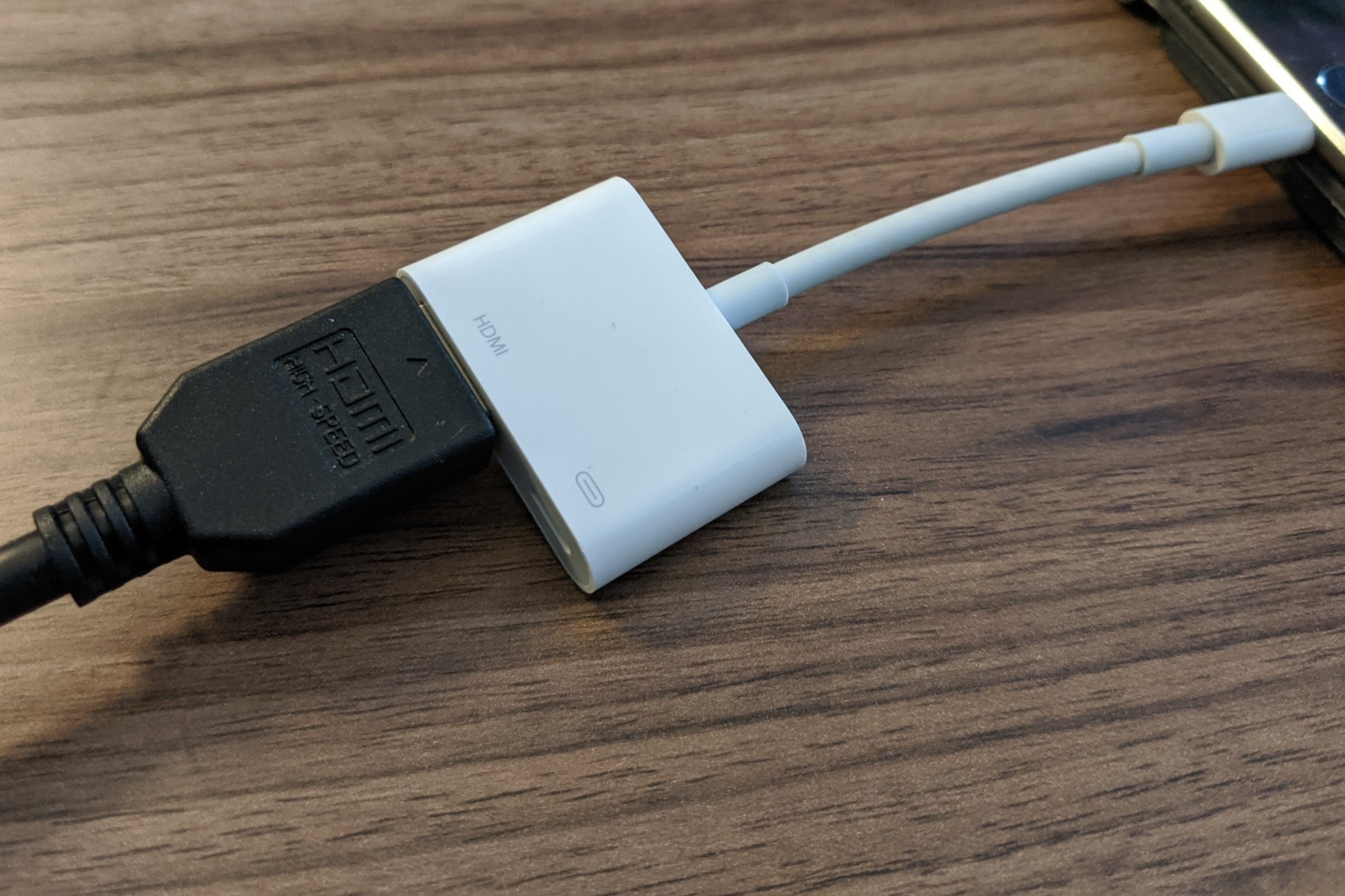 iOS Lightning to HDMI adapter