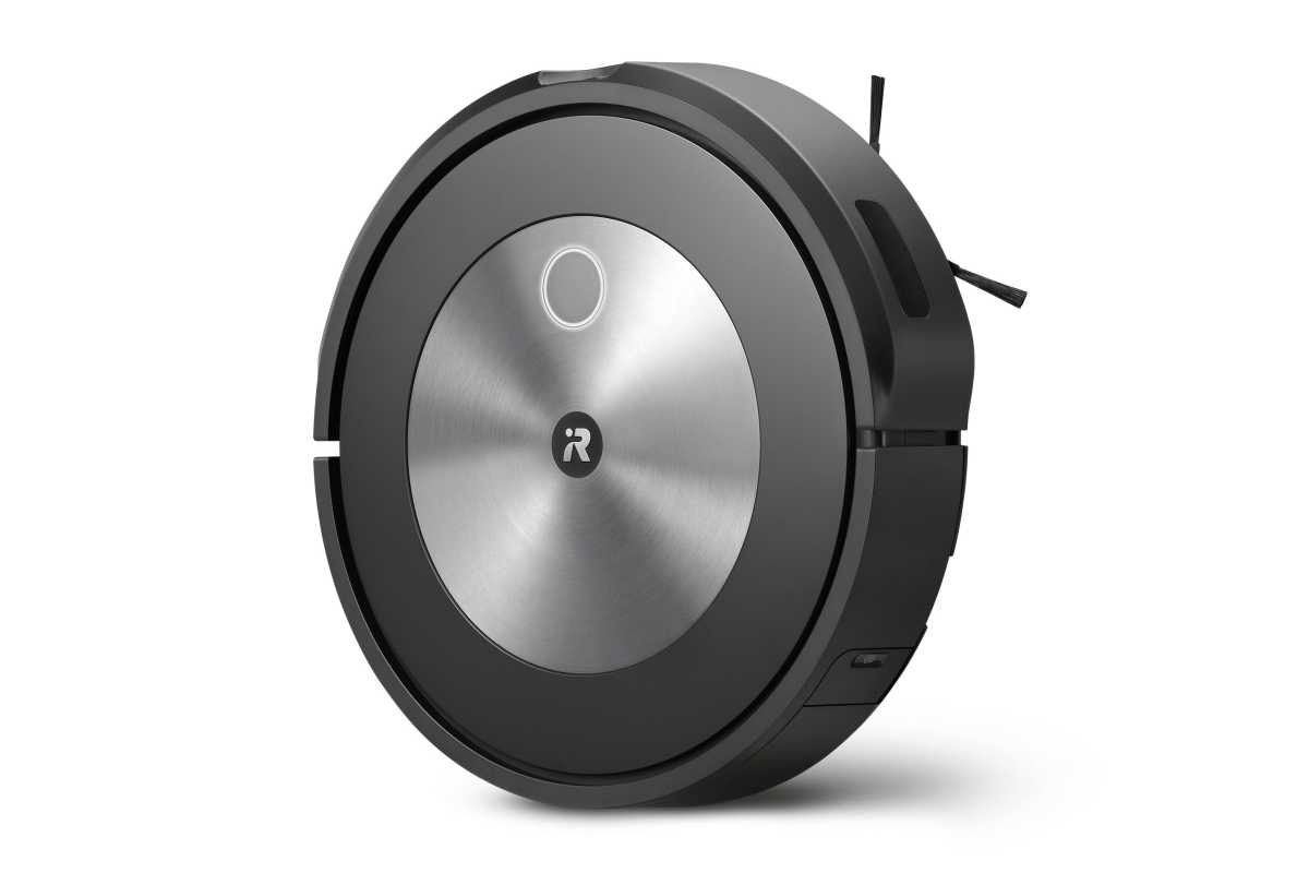 iRobot's poop-detecting Roomba j7+ is at an all-time low price