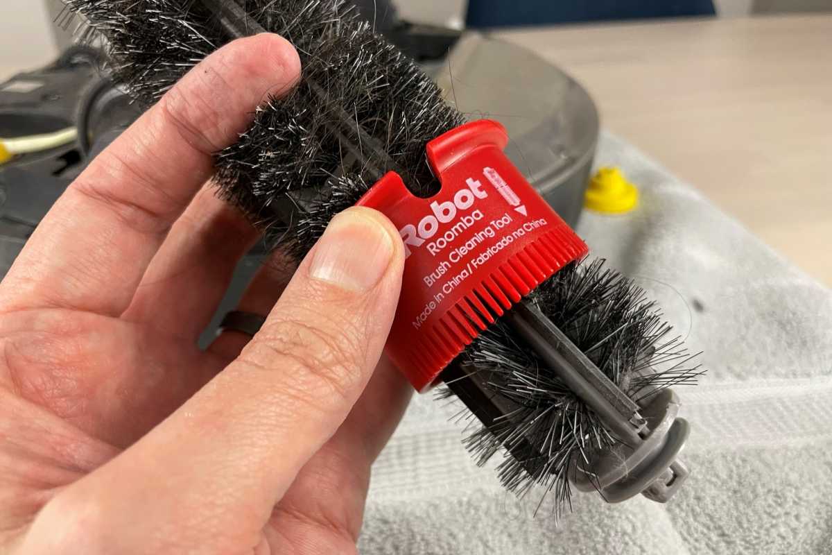 How to clean the brushes on a Roomba