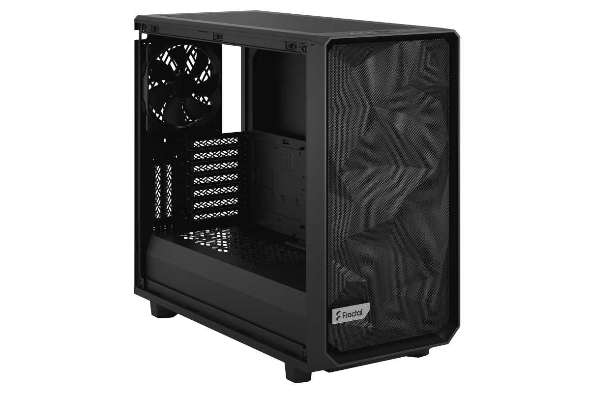 Fractal Design Meshify 2 with left side panel off