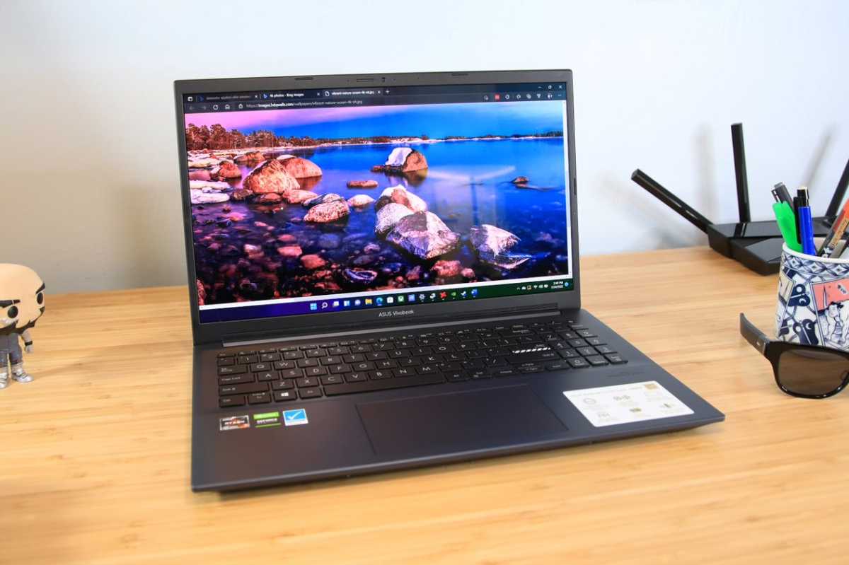 Asus Vivobook OLED Display