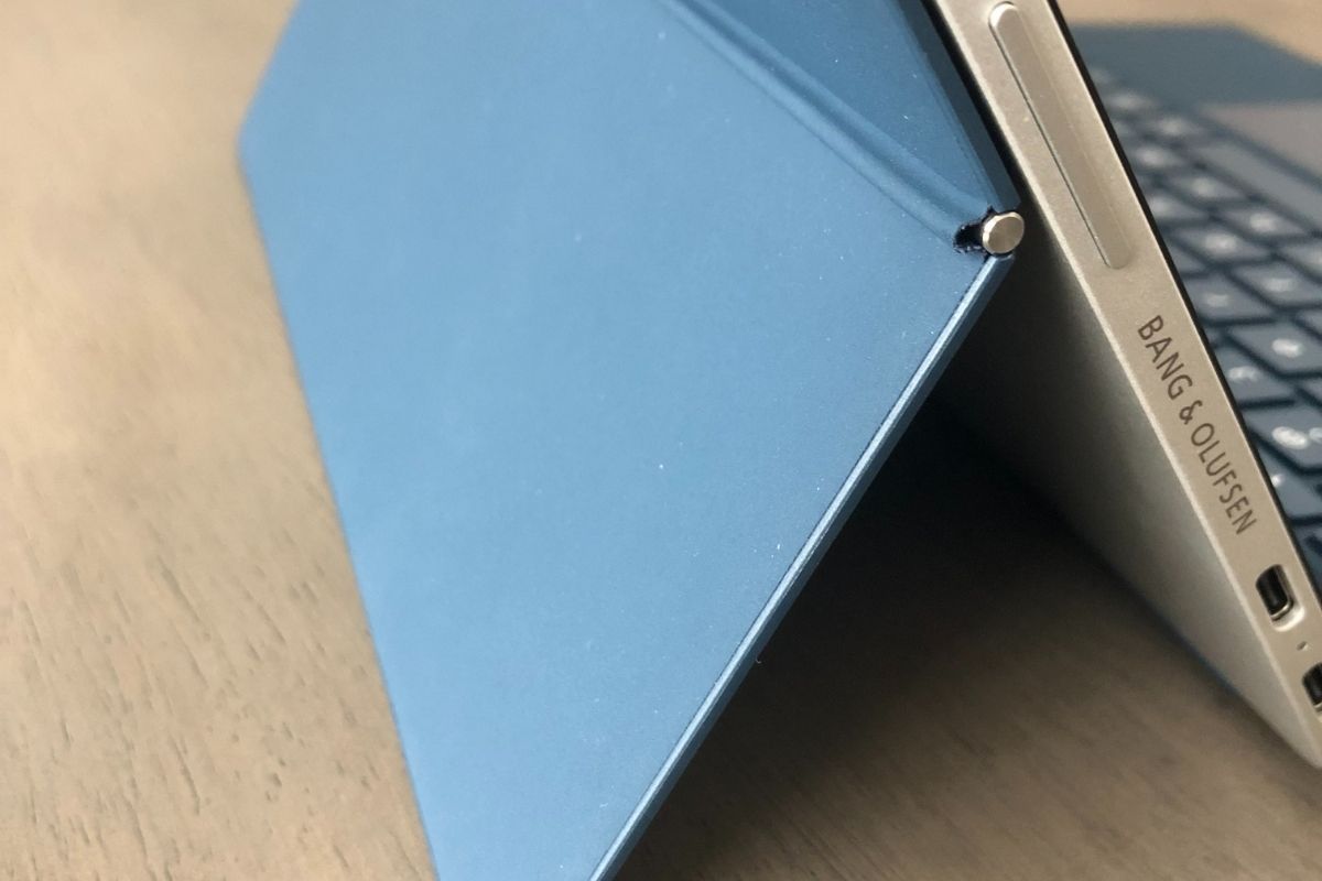 HP Chromebook x2 11 Kickstand