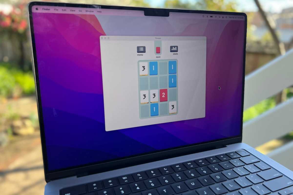 Masaüstü Mac yerine MacBook seçmek için 5 neden 2 MacBook Pro çentiği