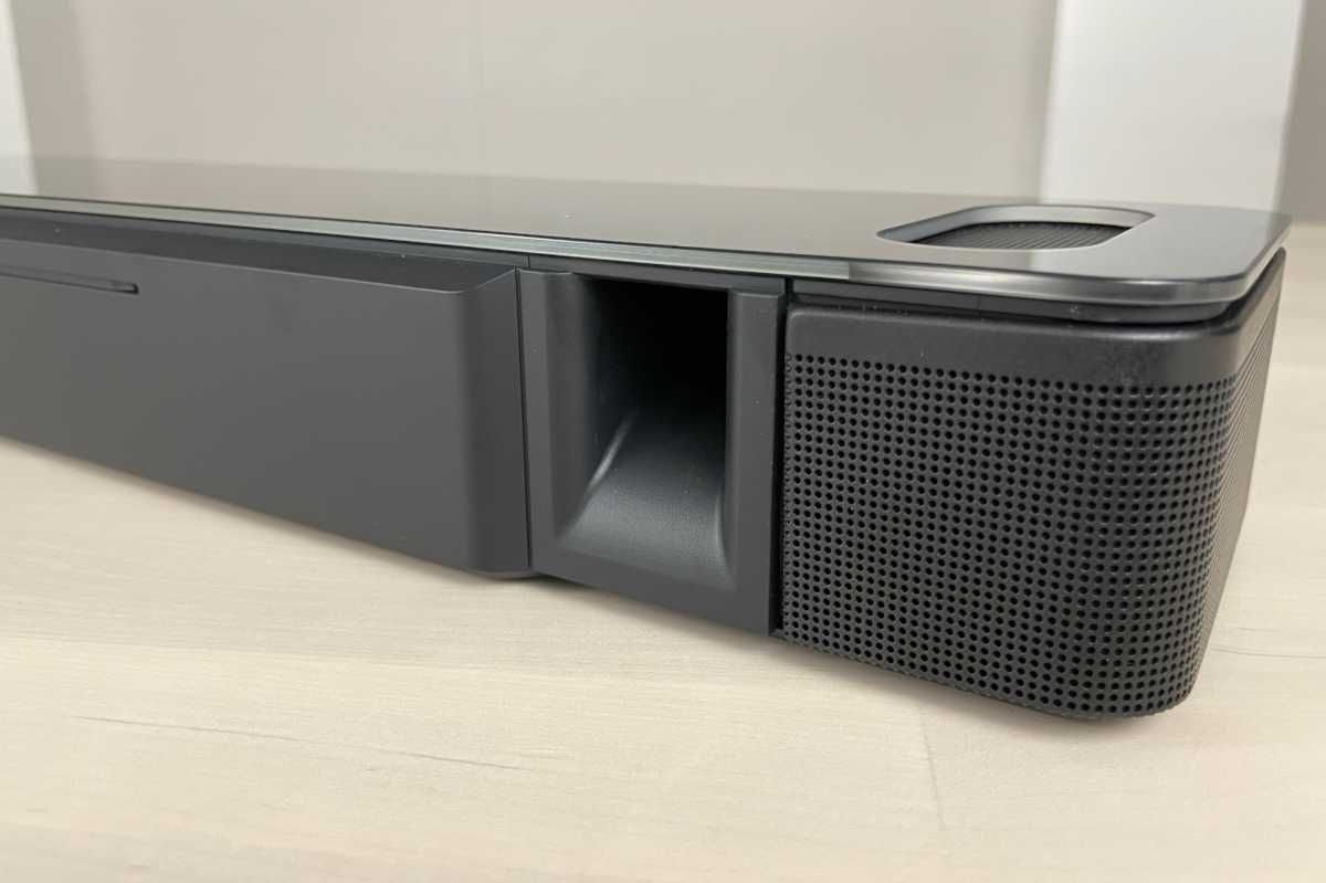 اسكن جولة وجولة هل هناك  Bose Smart Soundbar 900 review: A Dolby Atmos soundbar with silky, nuanced  audio | TechHive