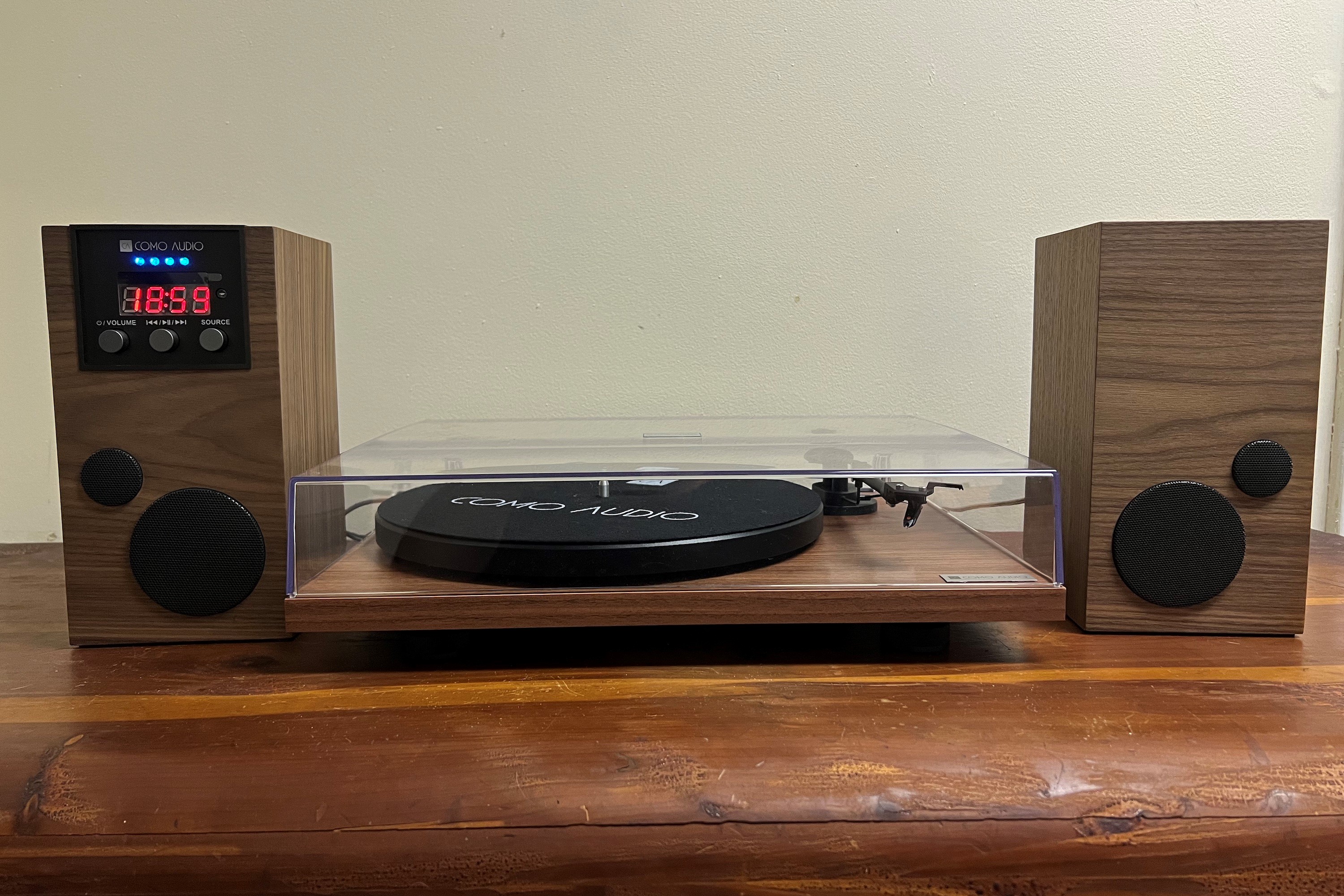 Como Audio Blu Streaming System + Analog Turntable -- Best all-in-one turntable (i.e., integrated amp and speaker), runner-up