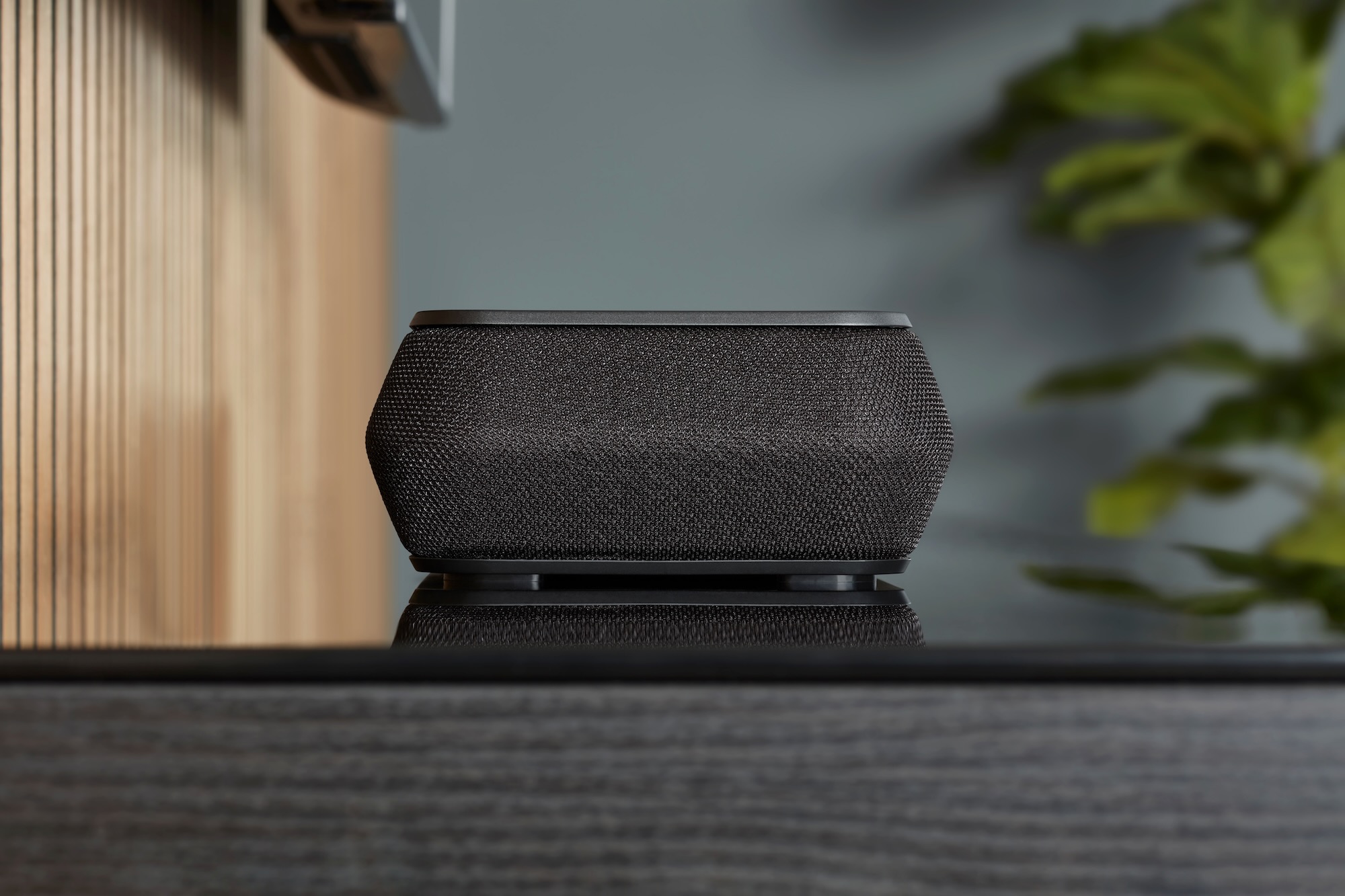 Bowers & Wilkins unleashes its first Dolby Atmos soundbar TechHive