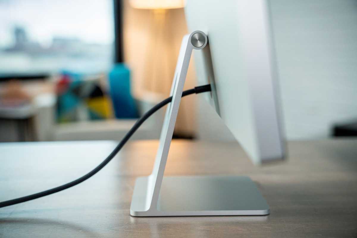 Apple Studio Display, Height-Adjustable Stand