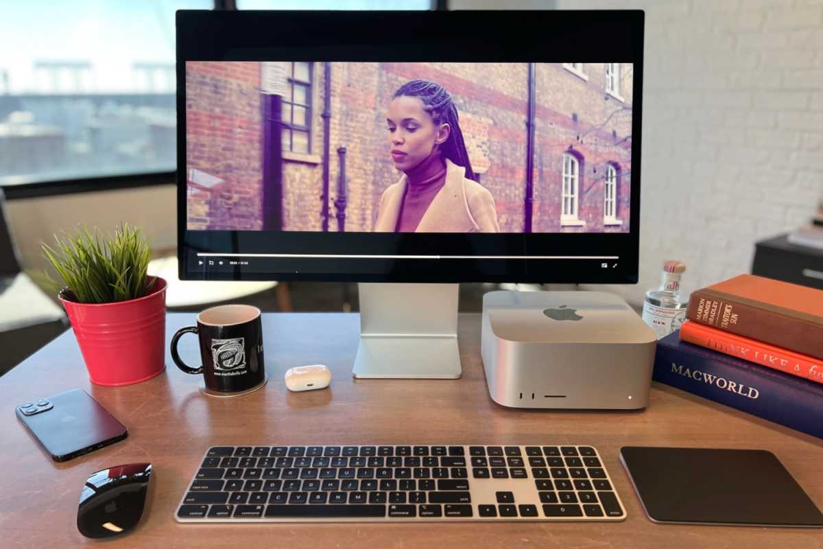 How the New Mac Studio Works for This Content Creator - CNET