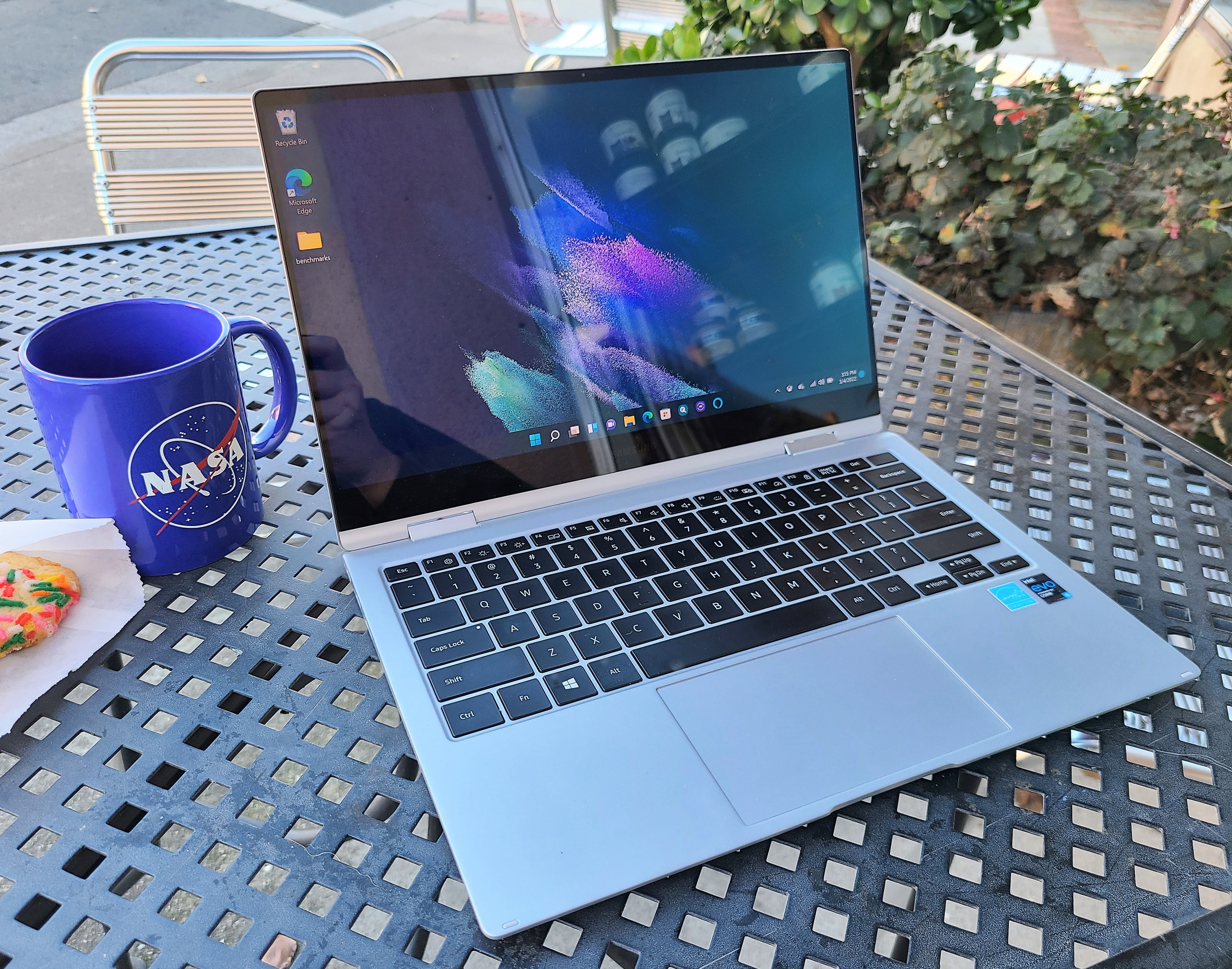 Samsung Galaxy Book Pro 360 5G - Best coffee shop laptop