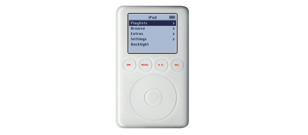 Apple iPod 3G with red buttons