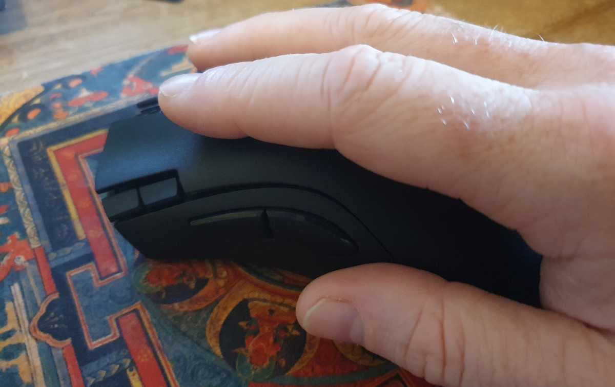 DeathAdder V2 X Hyperspeed in hand