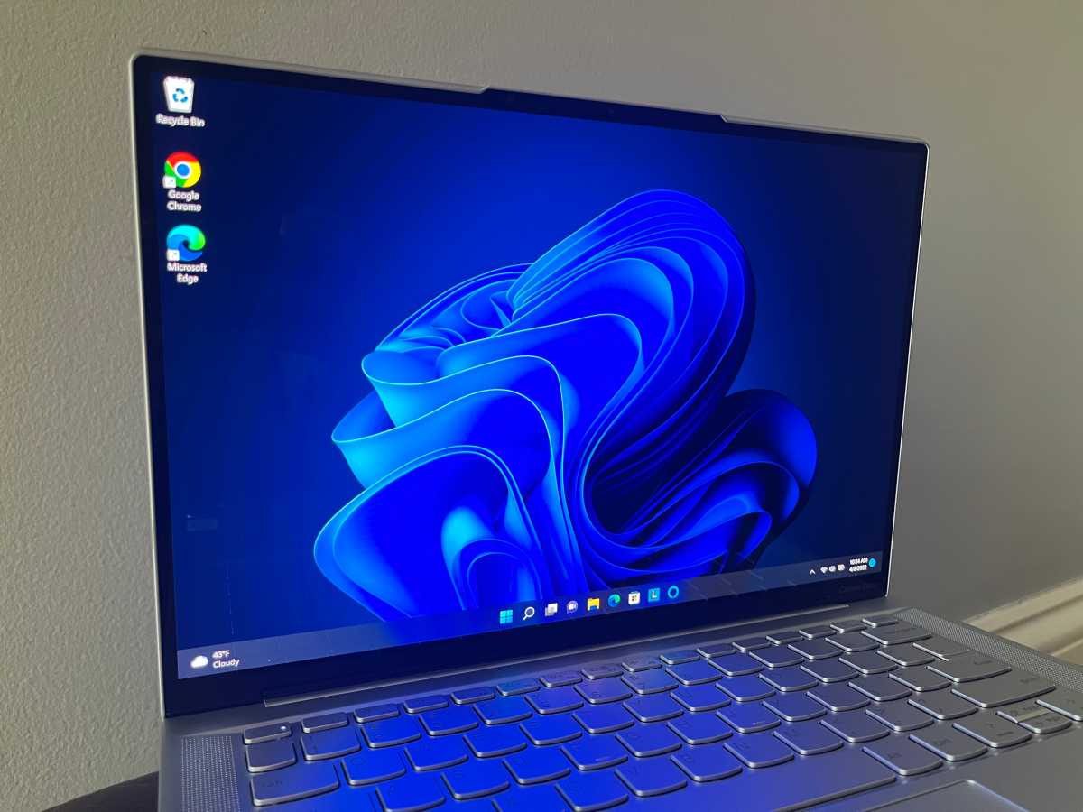 Lenovo IdeaPad Slim 7 Carbon review: 90Hz OLED? Yes, please