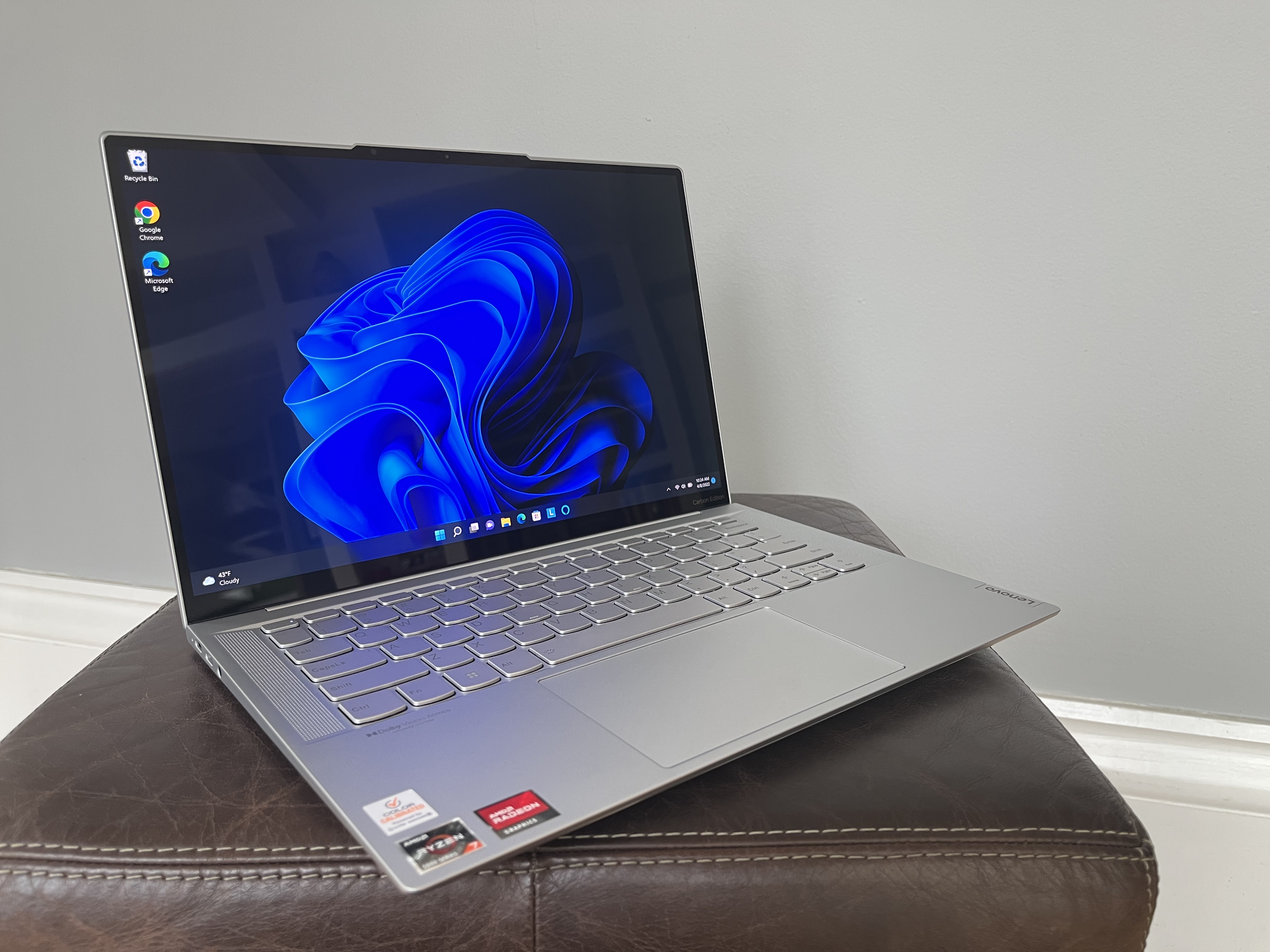 Lenovo IdeaPad Slim 7 Carbon - Best overall under $1,000