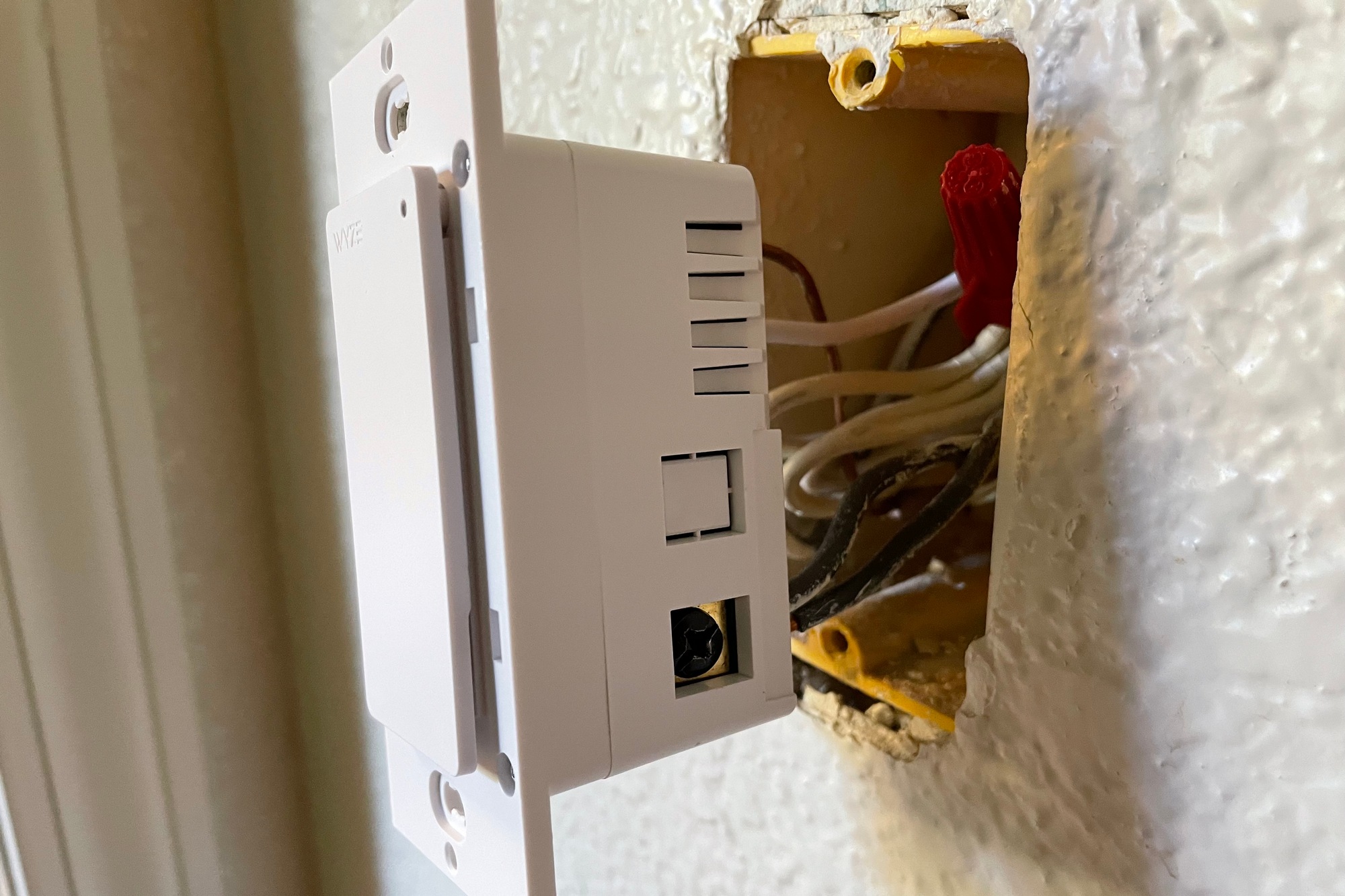 wyze wall switch