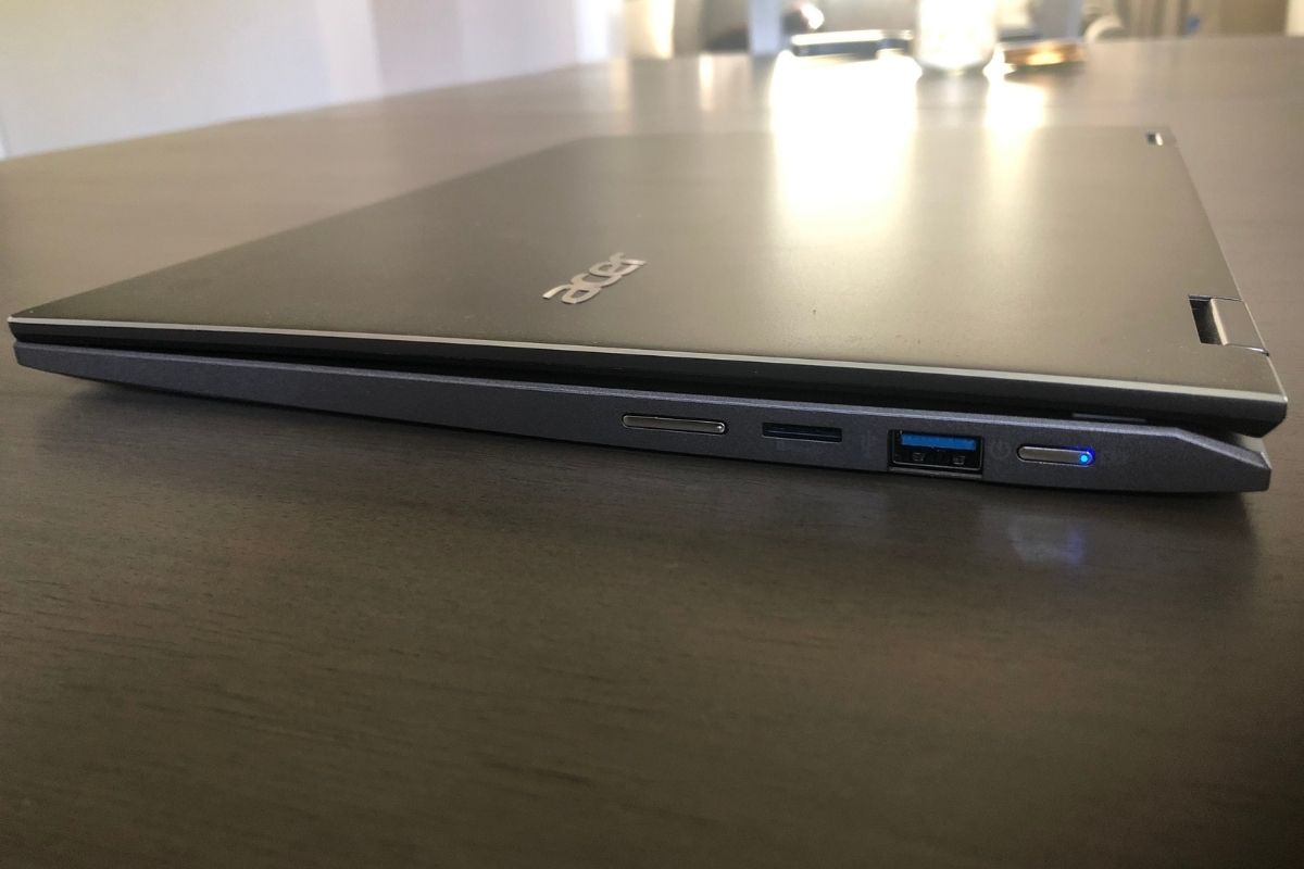 Acer Chromebook Spin 712 ports one