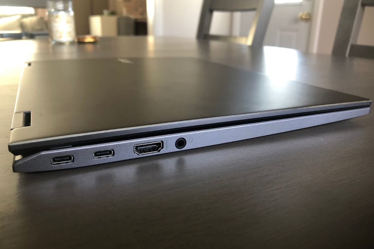 Acer Chromebook Spin 712 ports two
