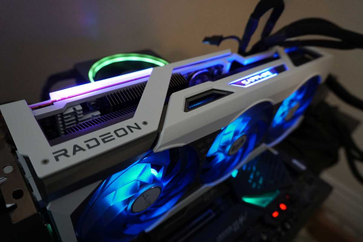 Sapphire Radeon RX 6950 XT Nitro+ Pure Review - Snow White as an unique  beauty with a reserved character