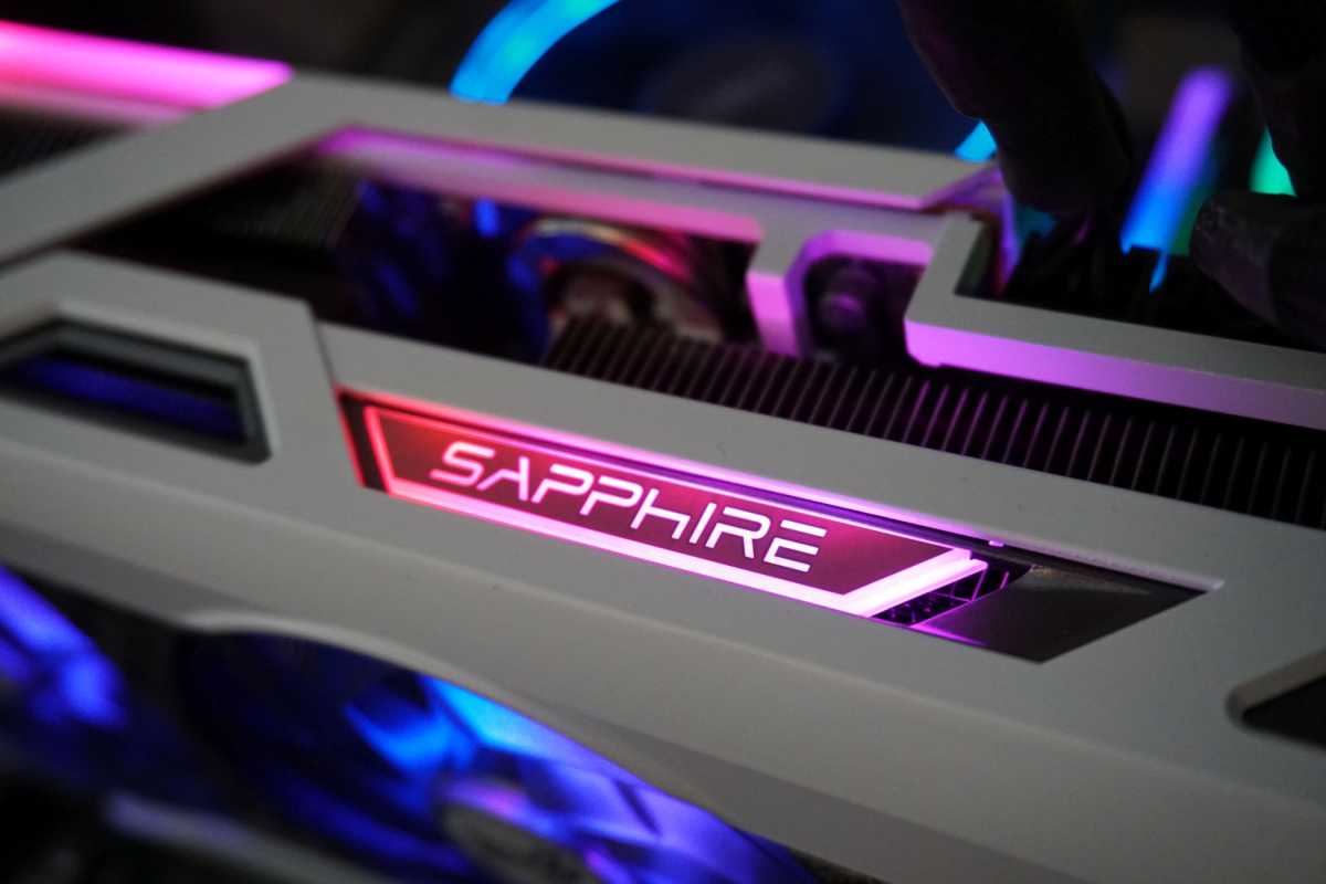 Sapphire Radeon RX 6950 XT Nitro+ Pure Review - Snow White as an unique  beauty with a reserved character