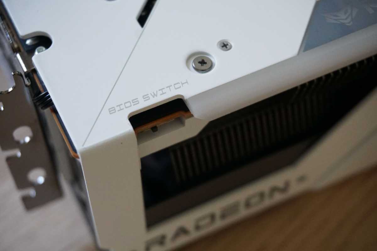 Sapphire Nitro Radeon 6x50