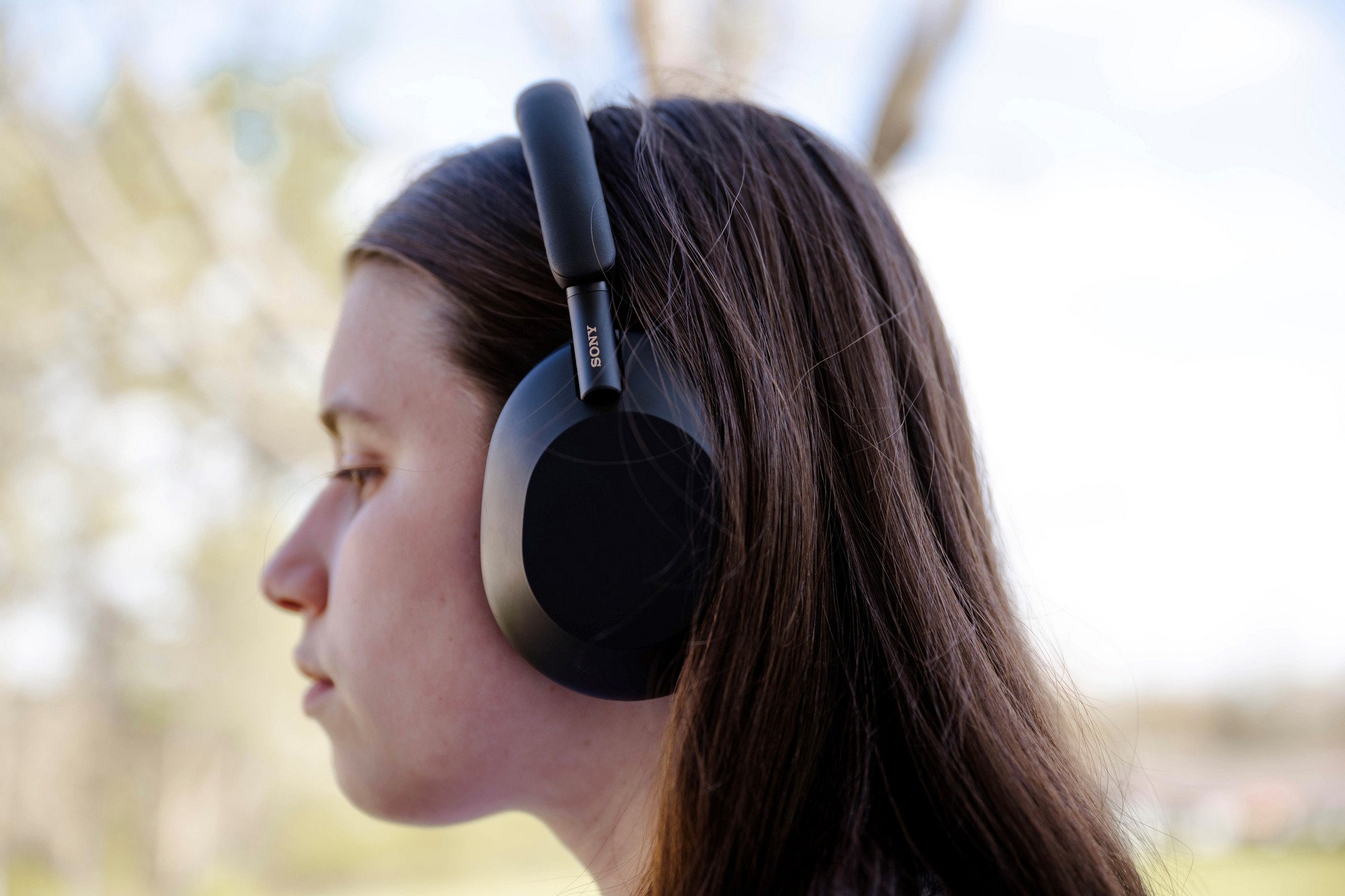 Sony WH-1000XM5 review: Sony raises the bar for noise-cancelling