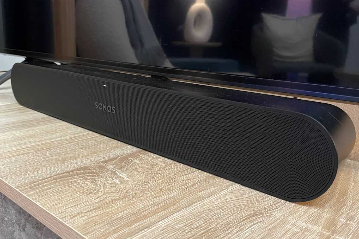 Sonos Ray in front of TV