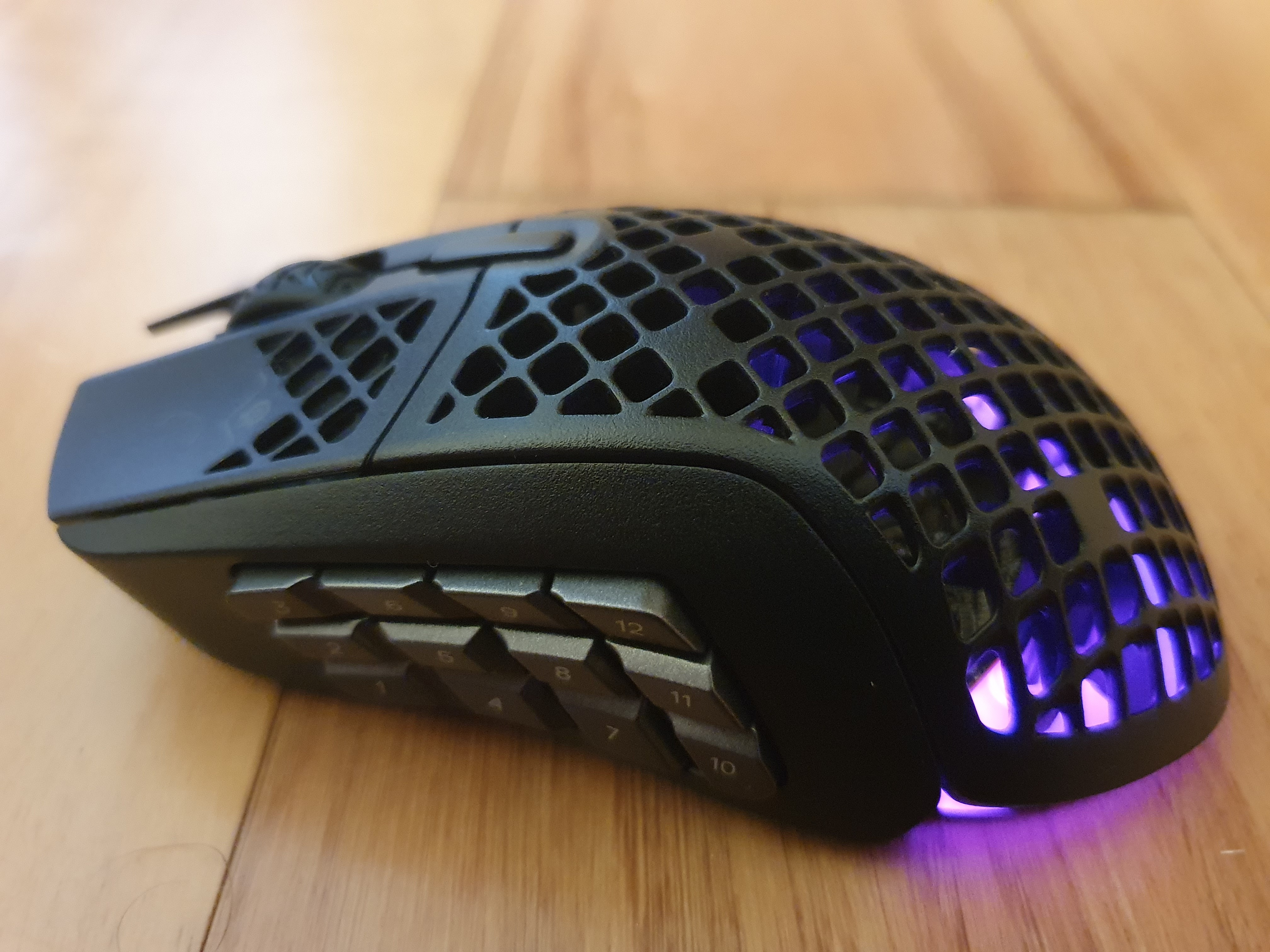 SteelSeries Aerox 9 - Best for tinkerers