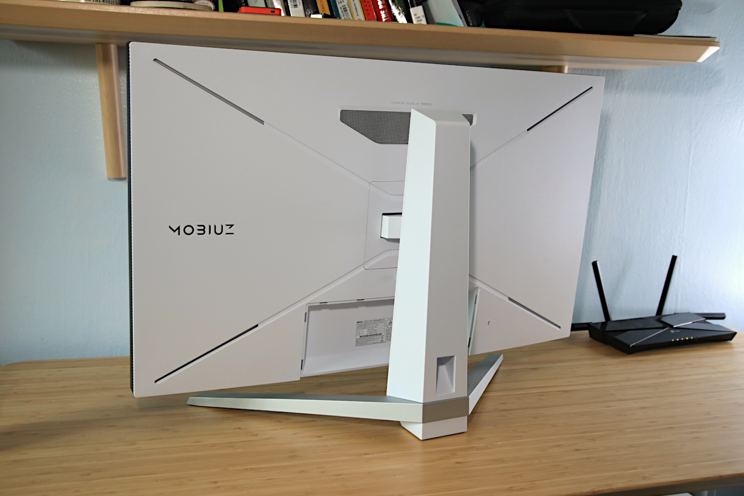 BenQ Mobiuz EX3210U review: A gaming monitor with a split