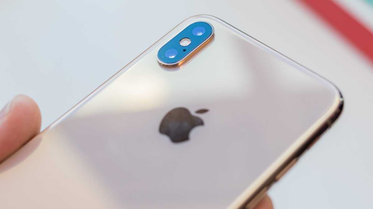 iPhone XR back