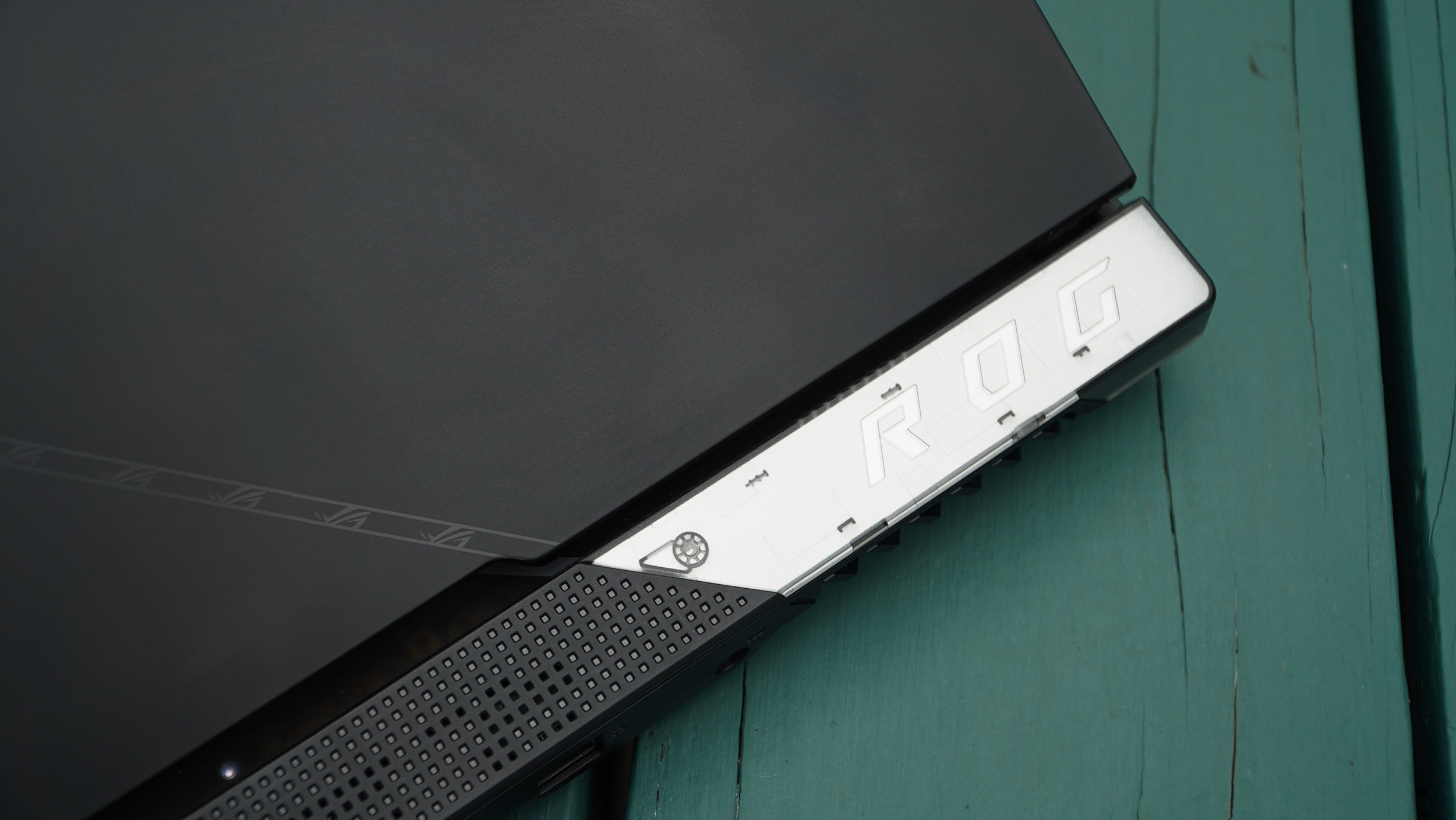 Asus ROG Strix Scar 15 (2022) review: Big, bold, and quirky | PCWorld