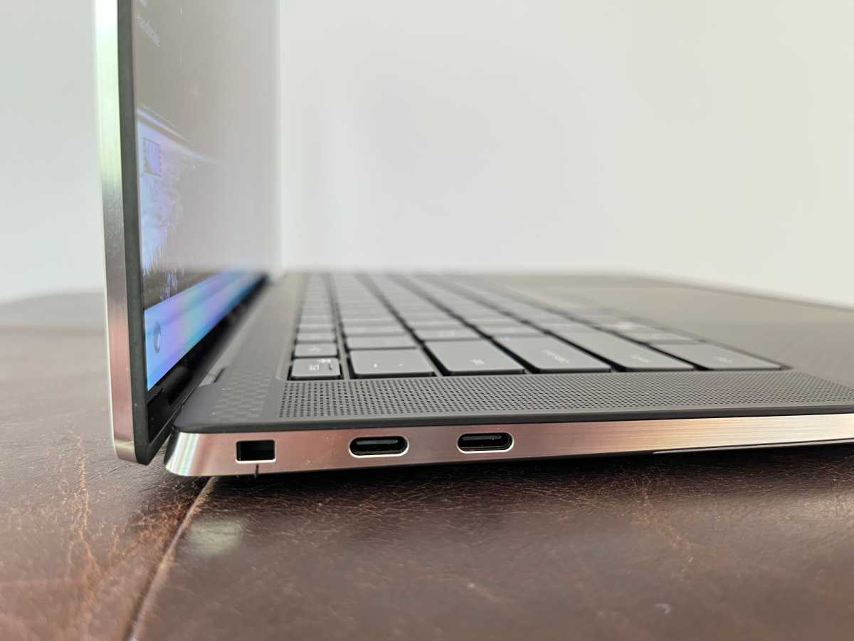 Dell XPS left ports