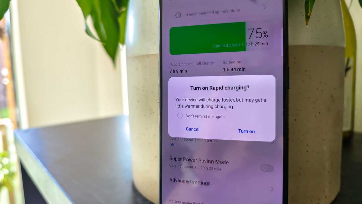 Realme GT Neo 3 rapid charging