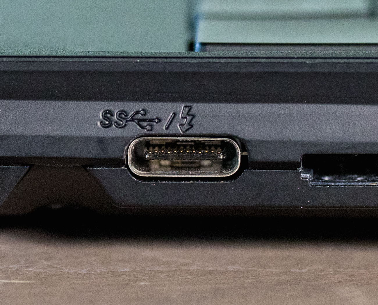 Laptop Ports Explained: Every Symbol And Connector Identified | PCWorld