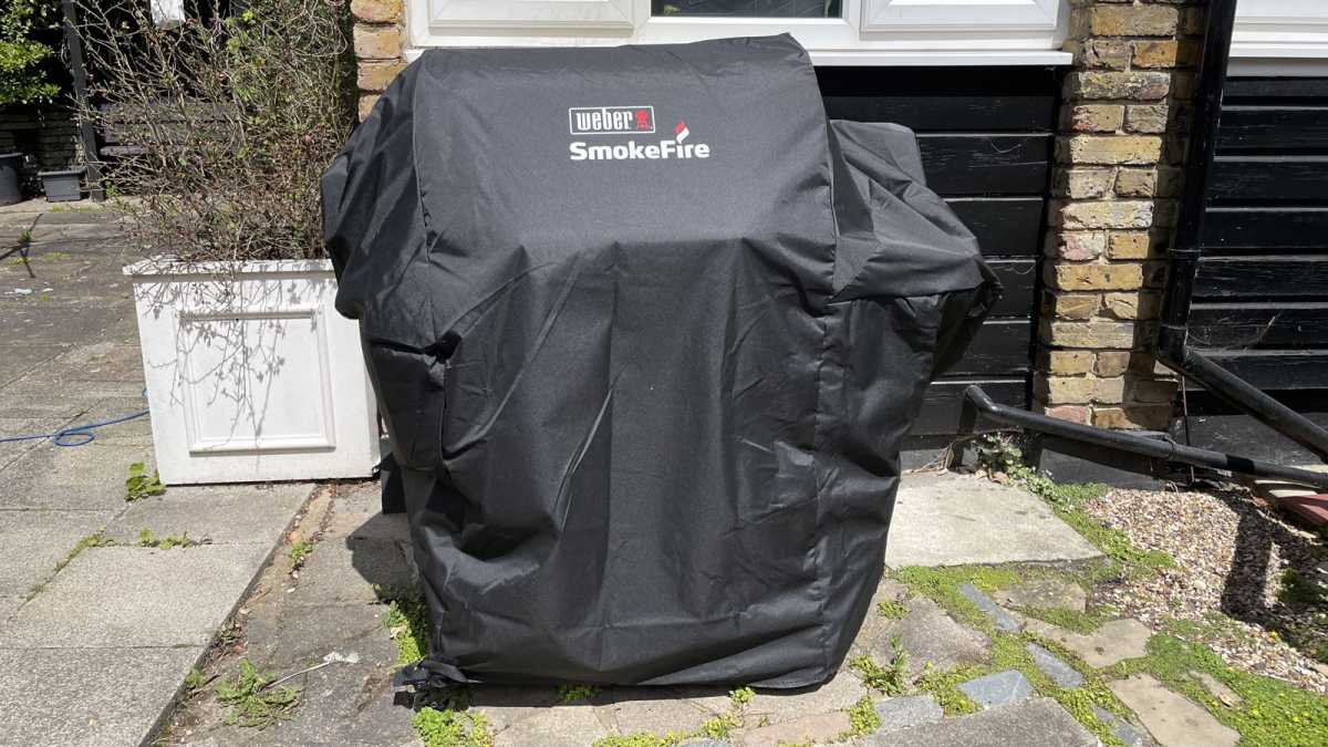 Weber SmokeFire EPX4 cover