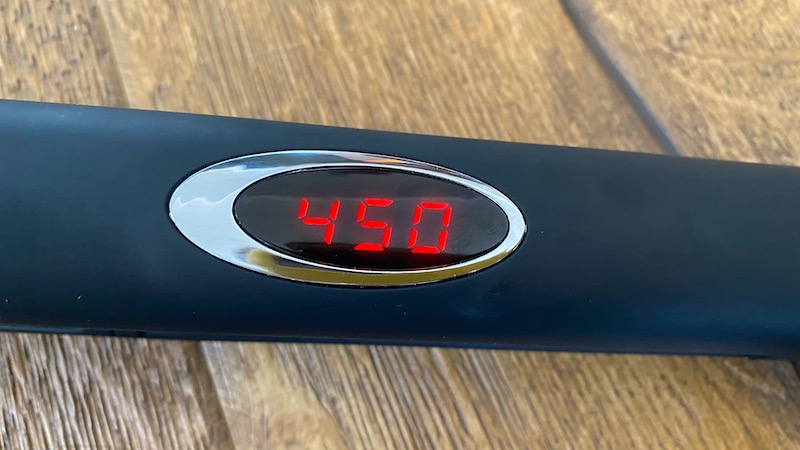 Red digital display on the NuMe Megastar straightener