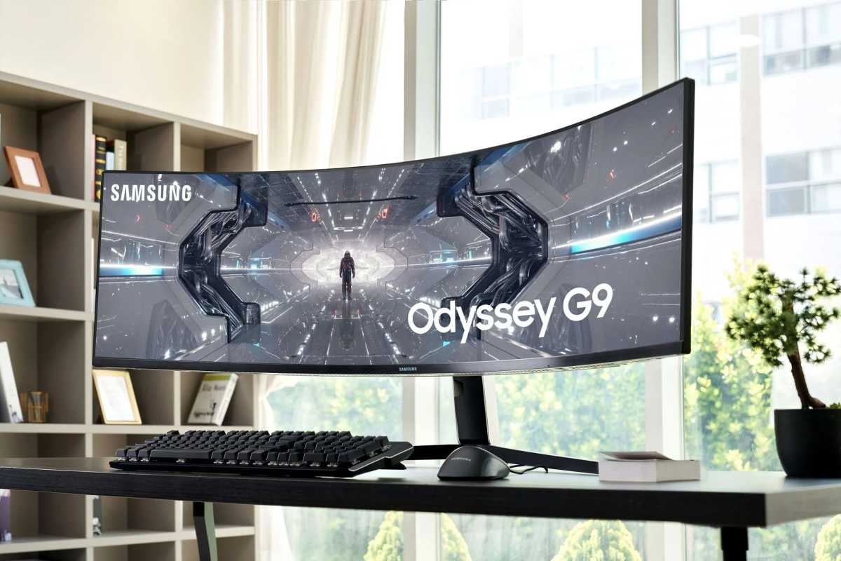 Samsung Odyssey G9 itin platus monitorius
