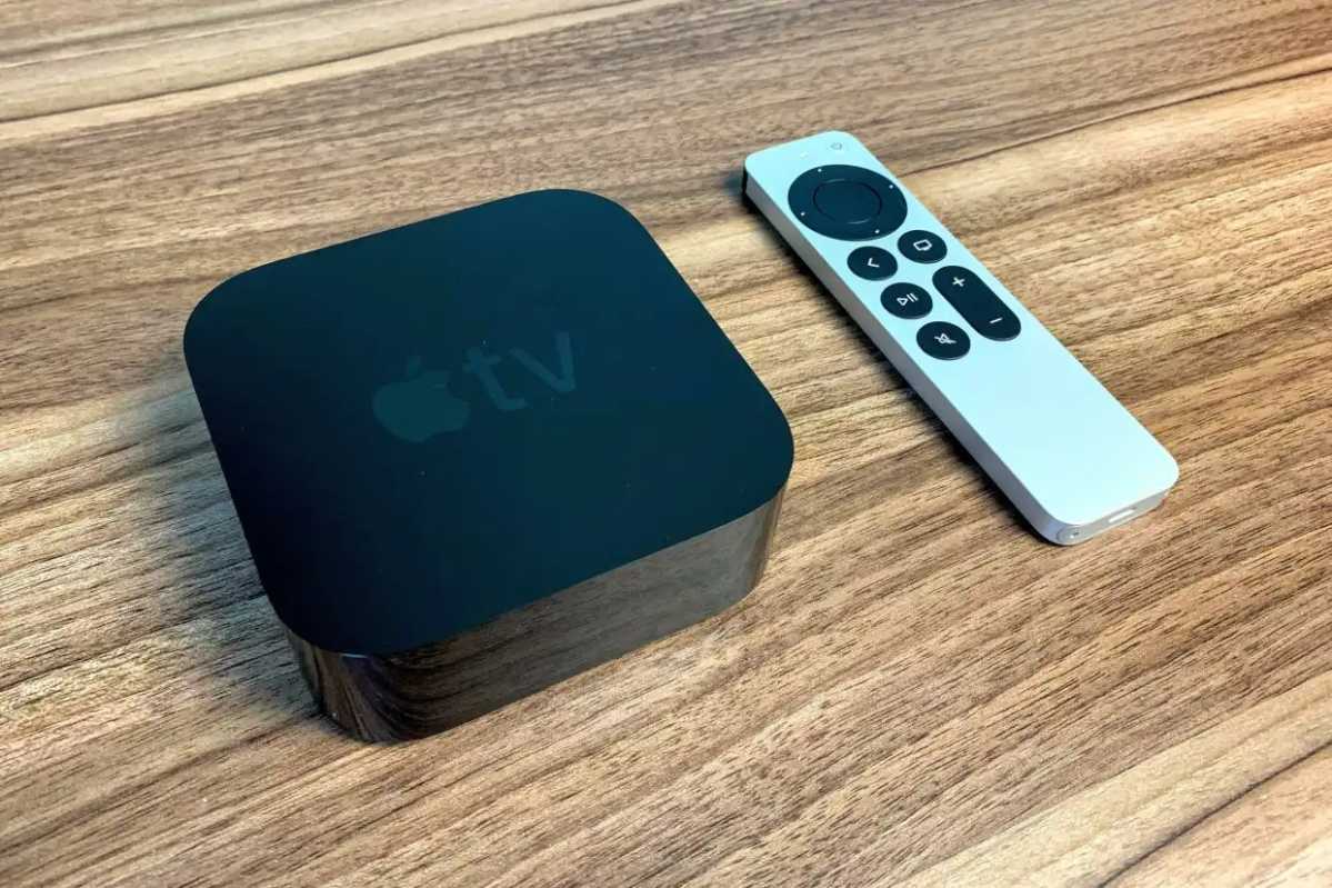 Apple TV 4K (2021) 32 GB model with remote control