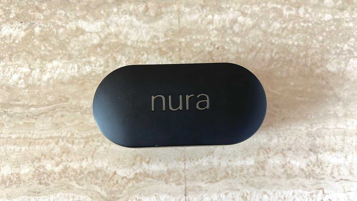 NuraTrue Pro buds case