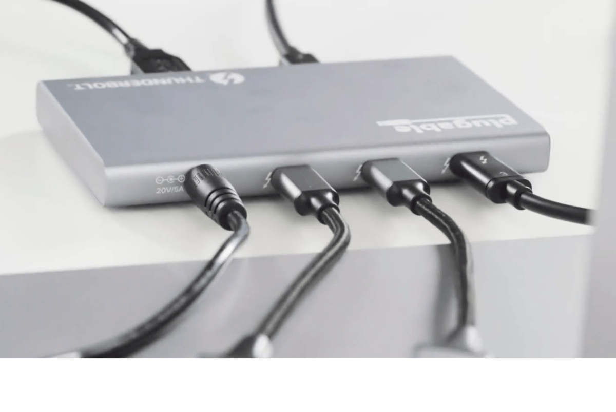 Hub Thunderbolt 5 em 1 plugável (USB4-HUB3A)