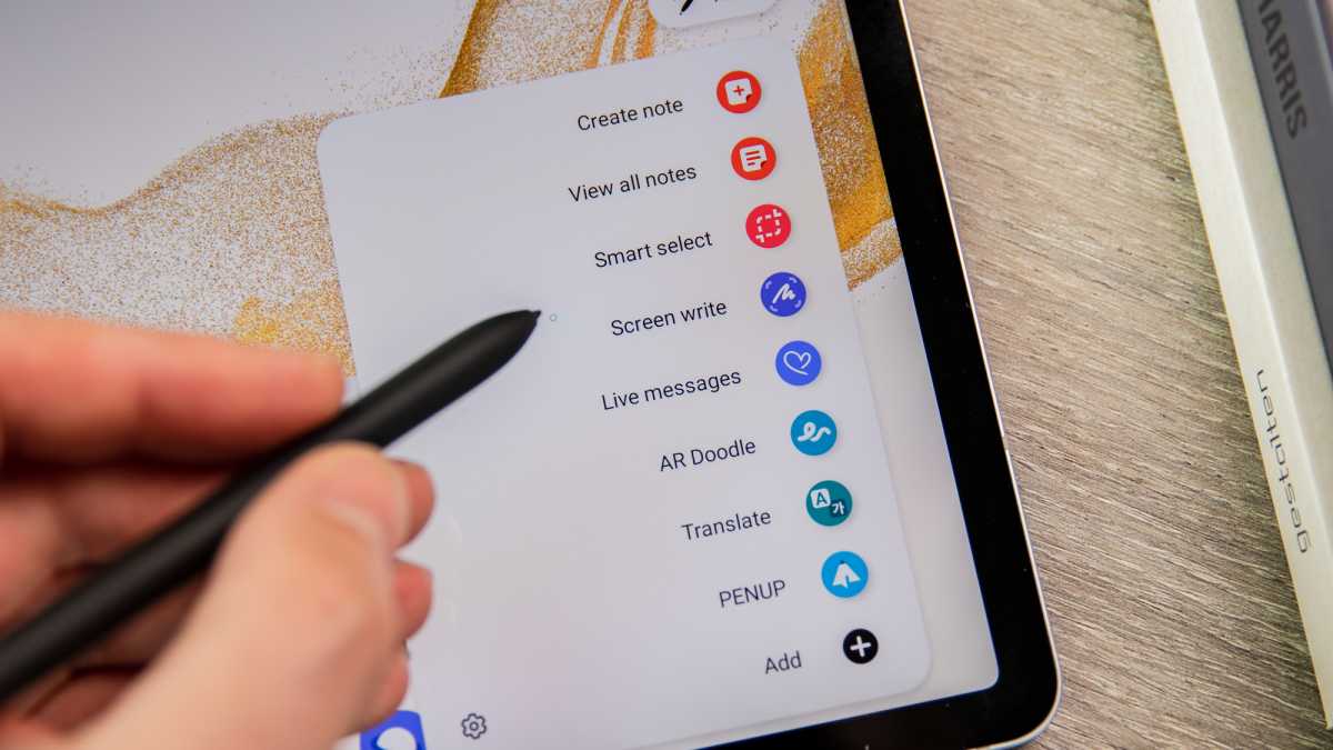 Galaxy Tab S8 pen