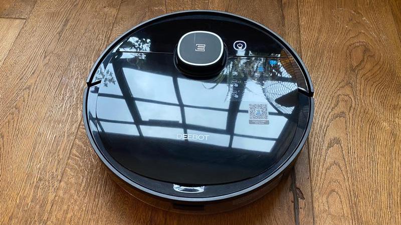 Ecovacs Deebot Ozmo 920 – Best mid-range option