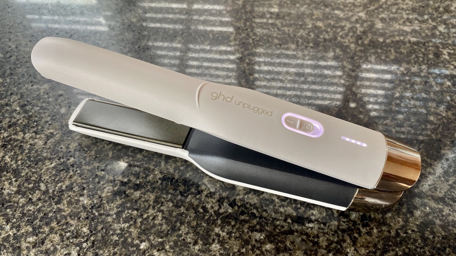  GHD Unplugged - Best travel straightener