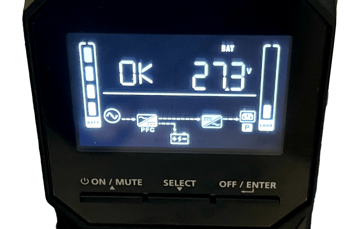 iogear-GBB1000N -lcd-showing-usage